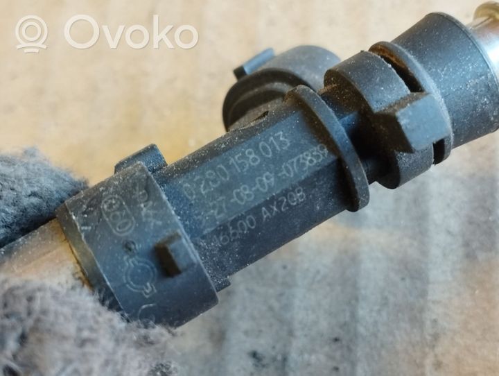 Nissan Note (E11) Injecteur de carburant 0280158013