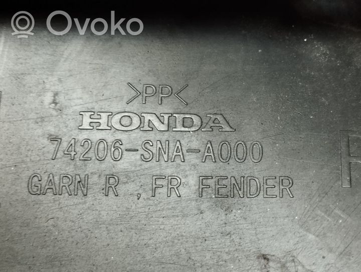 Honda Civic Fender foam support/seal 74206SNAA000