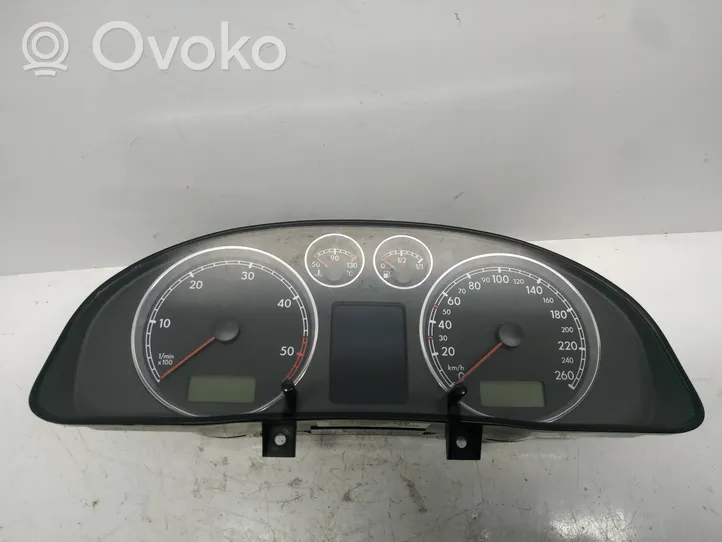 Volkswagen PASSAT B5.5 Tachimetro (quadro strumenti) 3B0920849C