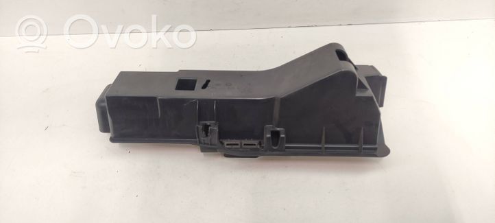 Audi A6 Allroad C6 Boîte à outils 4F0015215B