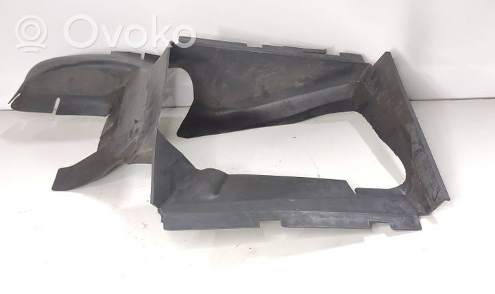 Audi Q7 4L Prowadnica powietrza intercoolera 4L0117335B