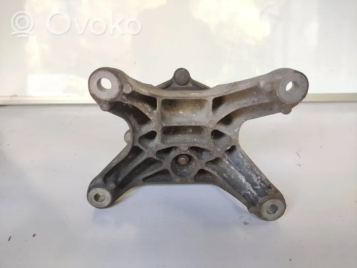 Audi A6 S6 C7 4G Supporto della scatola del cambio 8K0399151