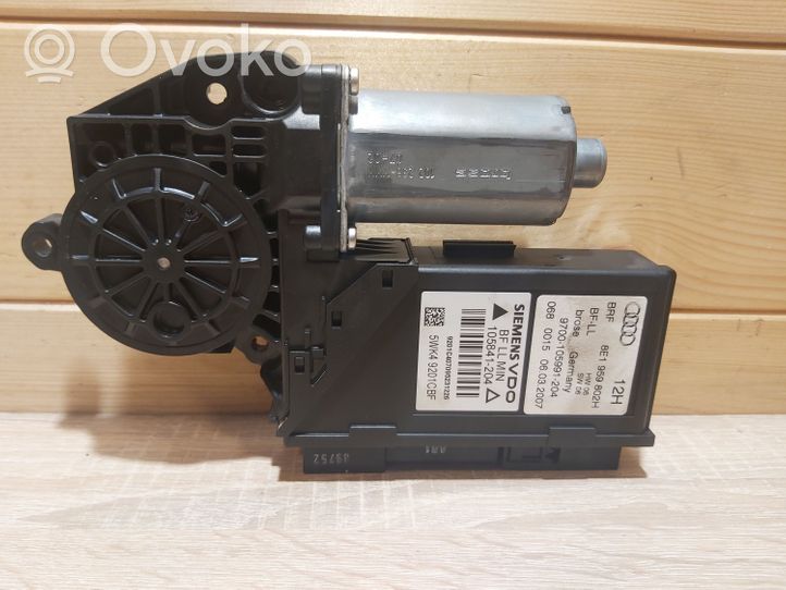 Audi A4 S4 B7 8E 8H Motorino alzacristalli della portiera anteriore 8E1959802H