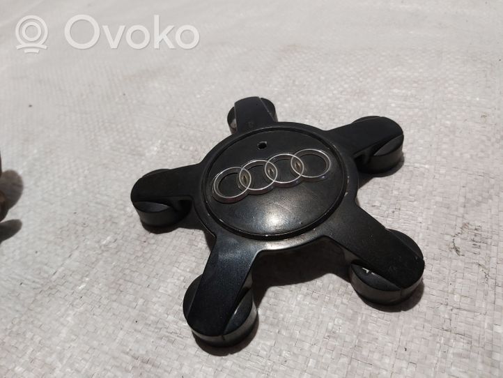 Audi A4 S4 B8 8K Borchia ruota originale 4F0601165