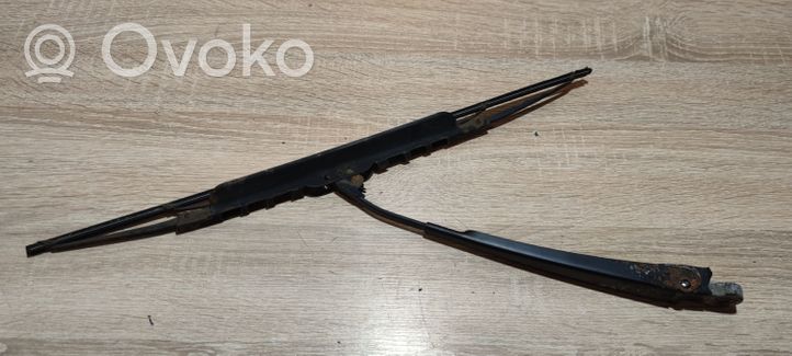 Mercedes-Benz C AMG W203 Front wiper blade arm A2038201544