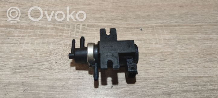 Volvo V70 Turboahtimen magneettiventtiili 30618057