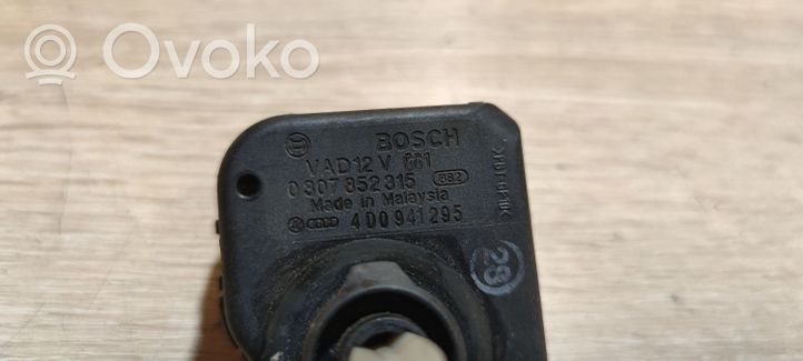 Audi A4 S4 B5 8D Ajovalojen korkeuden säätömoottori 4D0941295