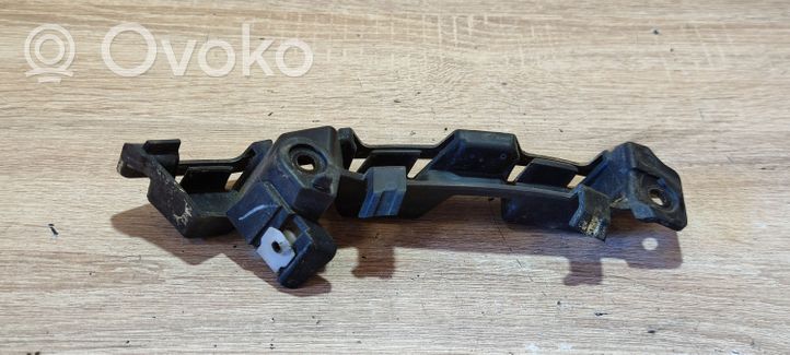 Land Rover Range Rover Sport L320 Supporto di montaggio del parafango DPL000171