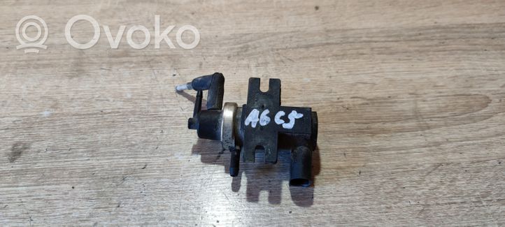 Audi A6 S6 C5 4B Turboahtimen magneettiventtiili 72290301