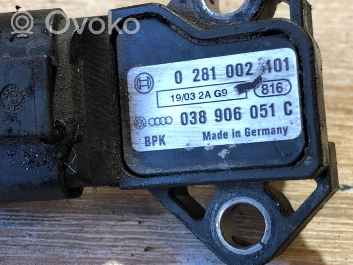 Audi A4 S4 B5 8D Air pressure sensor 038906051B