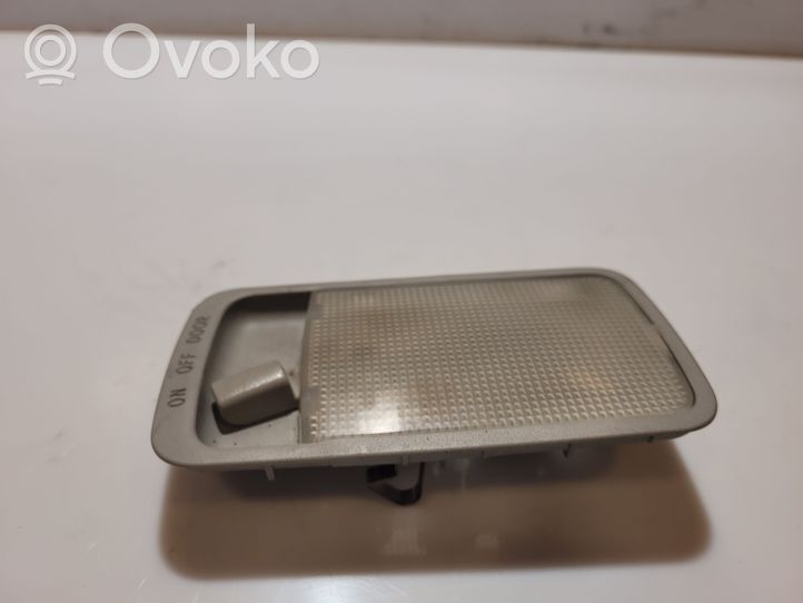 Toyota Corolla Verso E121 Lampka podsufitki tylna 