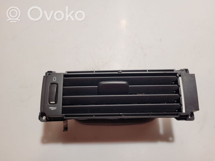 Volvo V70 Copertura griglia di ventilazione laterale cruscotto 30643314