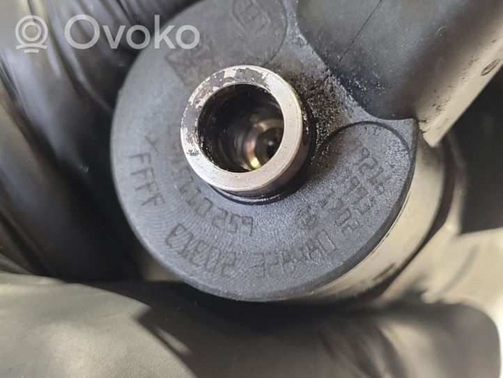 Volvo V50 Injecteur de carburant 328480