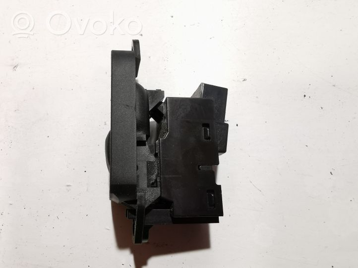 Volvo V60 Interruptor del elevalunas eléctrico 31394841