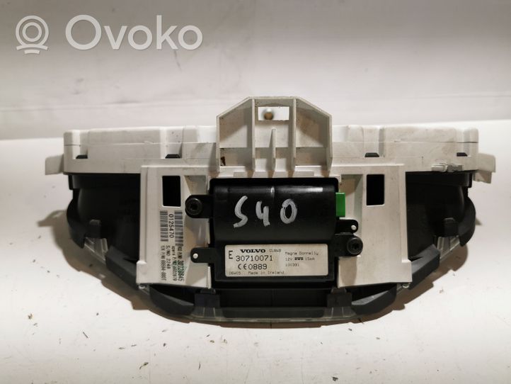 Volvo S40 Compteur de vitesse tableau de bord 30728645