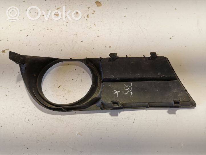 Toyota Corolla Verso AR10 Etupuskurin alempi jäähdytinsäleikkö 521280F020