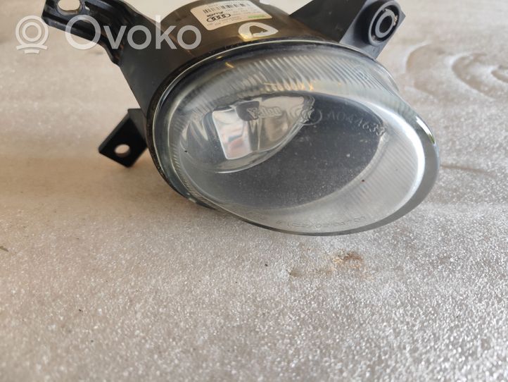 Audi A4 S4 B7 8E 8H Feu antibrouillard avant 8E0941700D