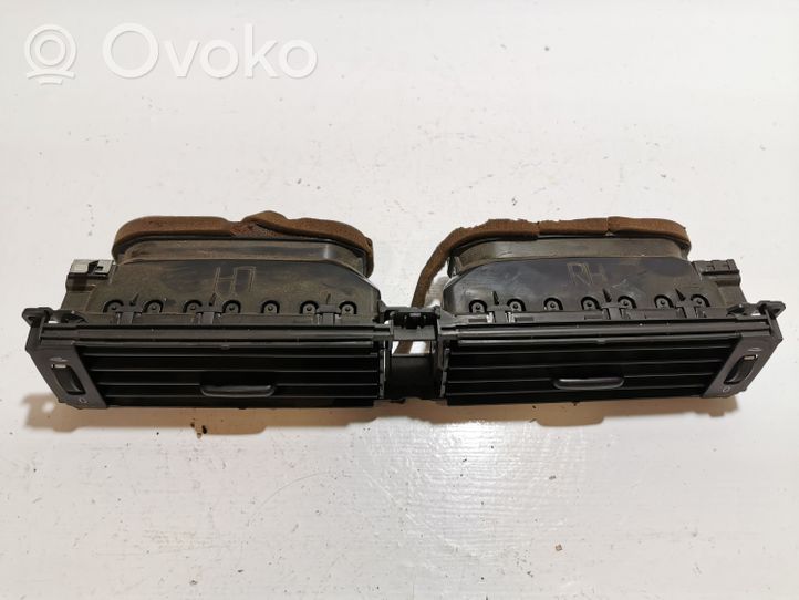 Volvo V70 Grille d'aération centrale 30643315