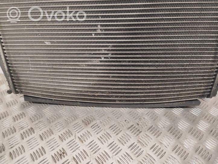 Volvo V70 Radiatore intercooler 8671694
