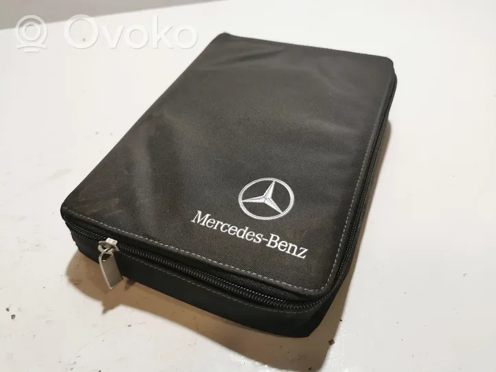 Mercedes-Benz C W203 Libretto di servizio dei proprietari 