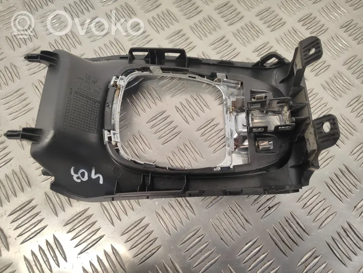 Opel Meriva B Ramka drążka zmiany biegów 13258302