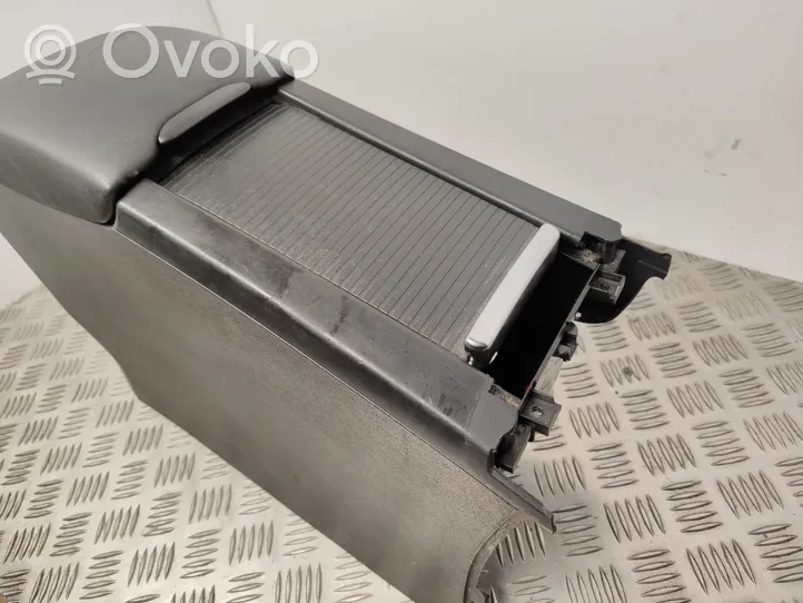 Volvo V60 Armrest 39803369