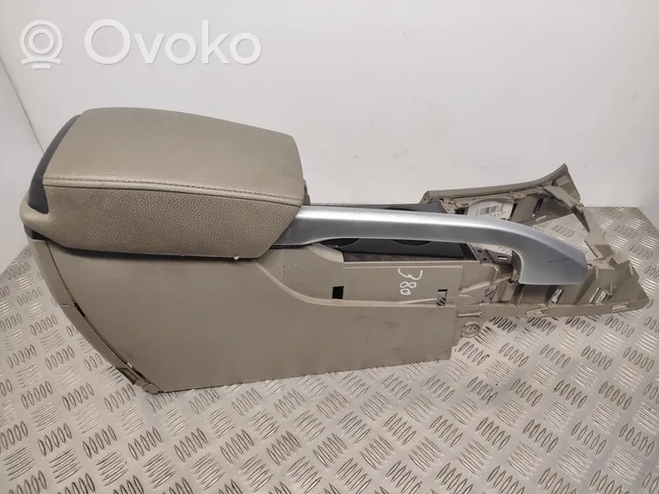 Volvo XC70 Center console 30643582