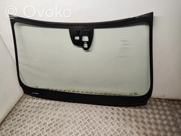 Volvo V60 Front windscreen/windshield window 