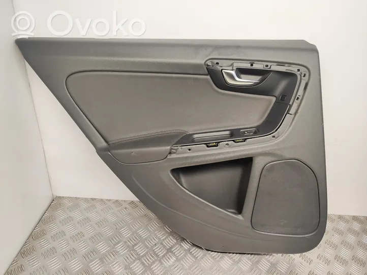 Volvo V60 Boczki / Poszycie drzwi tylnych 8635872