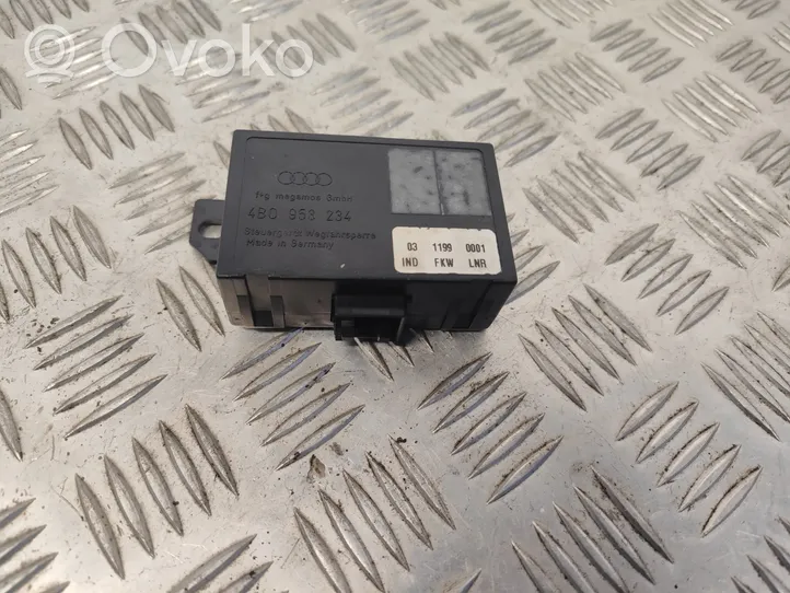 Audi Cabriolet B3 8G Unidad de control/módulo inmovilizadora 4B0953234