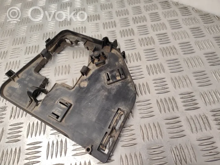 BMW 5 GT F07 Altra parte del vano motore 7590620