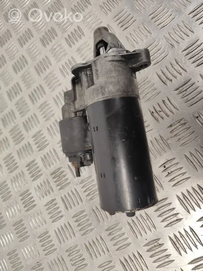 Audi A4 S4 B5 8D Starter motor 068911024G