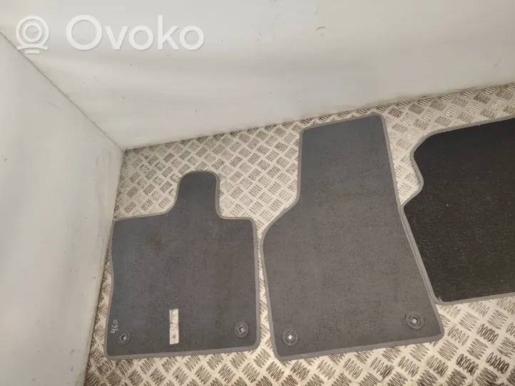Volkswagen Jetta VI Car floor mat set 