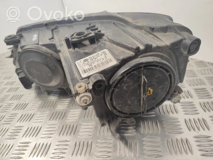 Volkswagen Jetta VI Lampa przednia 5C7941752E