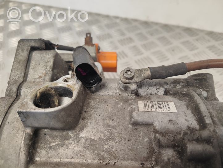 Volkswagen Jetta VI Kompresor / Sprężarka klimatyzacji A/C 5C0820803F