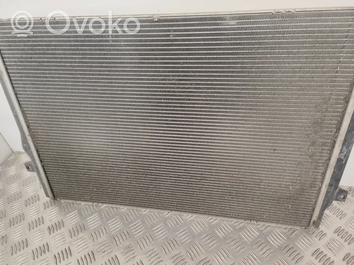 Volkswagen PASSAT B6 Radiateur de refroidissement 3C0121253AR