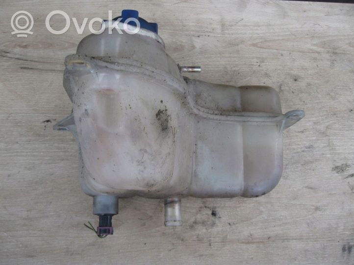 Audi A8 S8 D2 4D Vase d'expansion / réservoir de liquide de refroidissement 