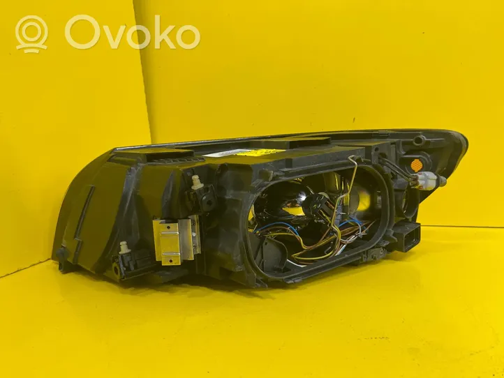 Volvo V50 Phare frontale 30698886