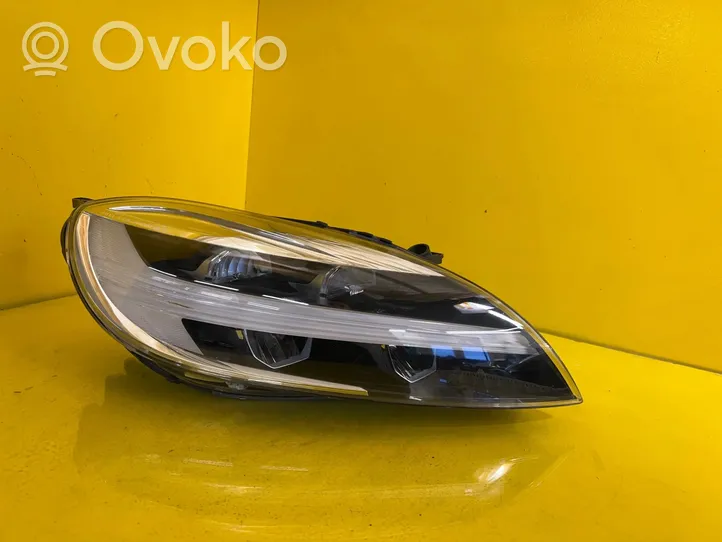 Volvo V40 Phare frontale 32228480