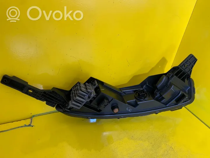 Hyundai Bayon Headlight/headlamp 92207Q0600