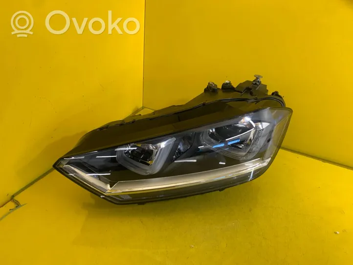 Volkswagen Golf Sportsvan Lampa przednia 517941033B