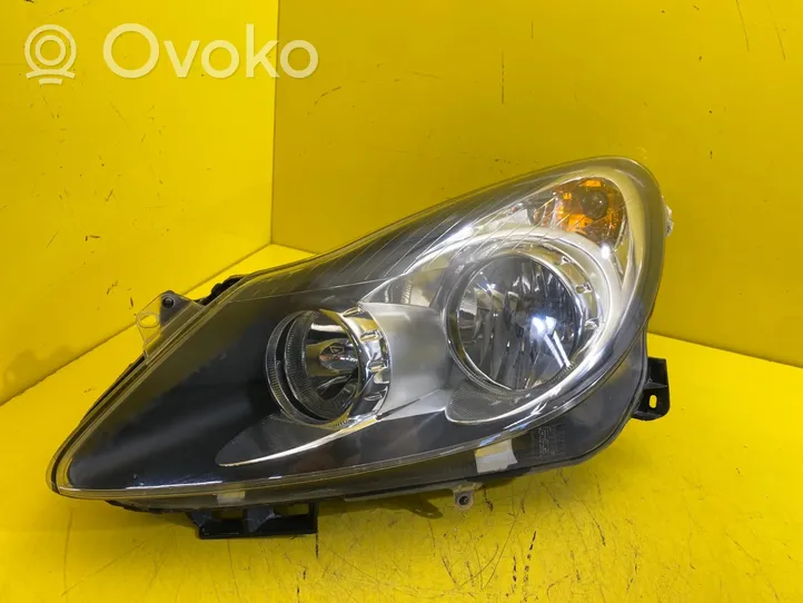 Opel Corsa D Lampa przednia 93189361