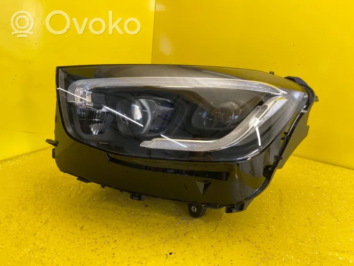 Mercedes-Benz GLC C253 Lampa przednia 3746