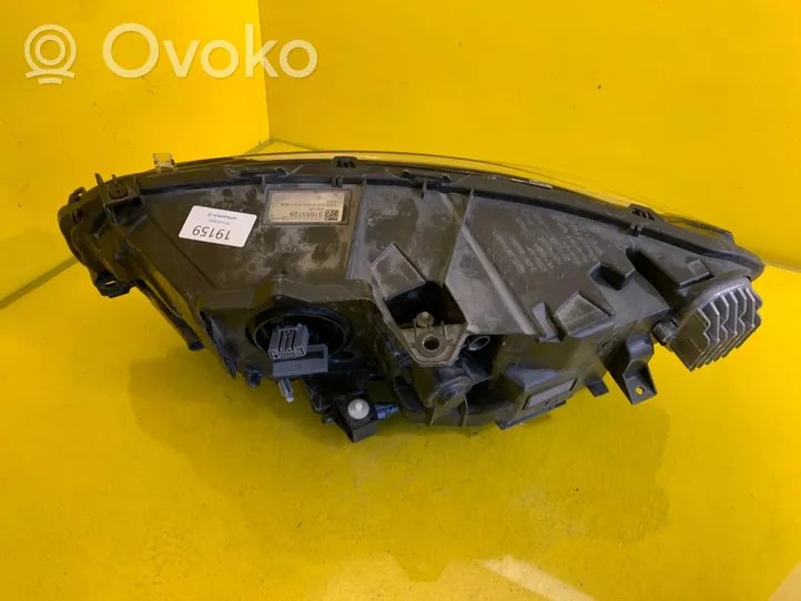 Volvo S90, V90 Передняя фара 31655729