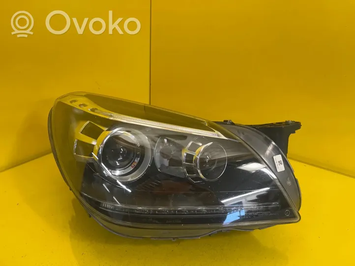 Mercedes-Benz SLK R172 Lampa przednia A1728202659