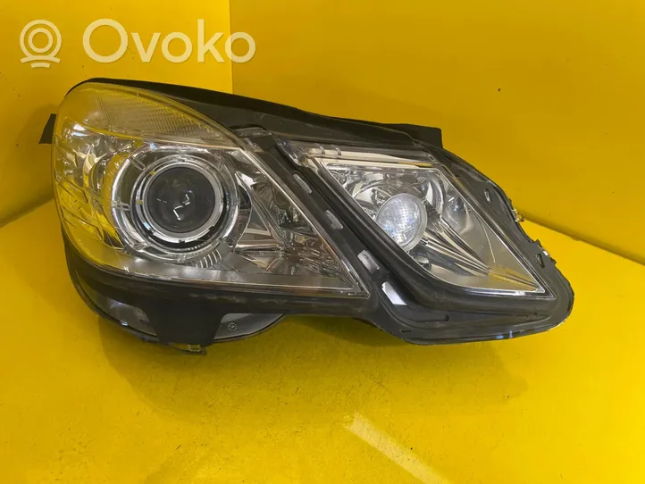 Mercedes-Benz E W212 Faro delantero/faro principal A2128202059KZ