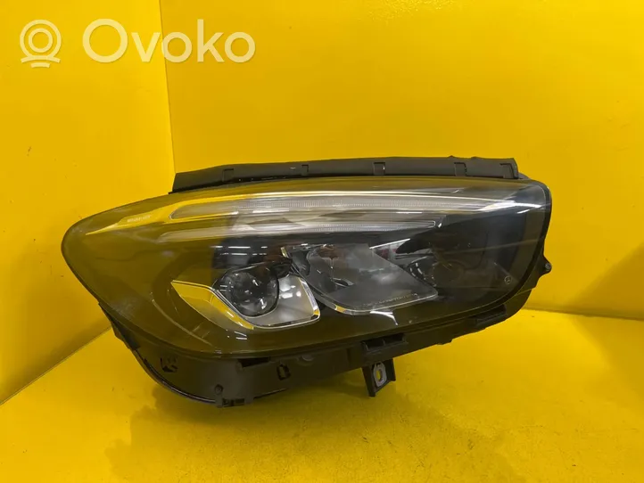 BMW X2 F39 Lampa przednia A4209063900