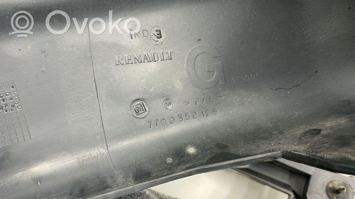 Opel Movano A Takapuskurin kulmaosan verhoilu 7700352211