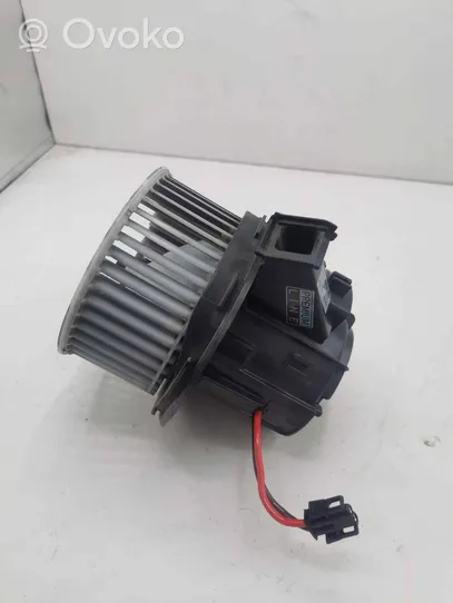 Mercedes-Benz GLK (X204) Ventola riscaldamento/ventilatore abitacolo V2419002