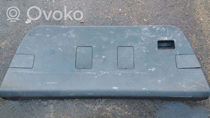 Toyota Avensis T220 Tailgate trim 6775105020